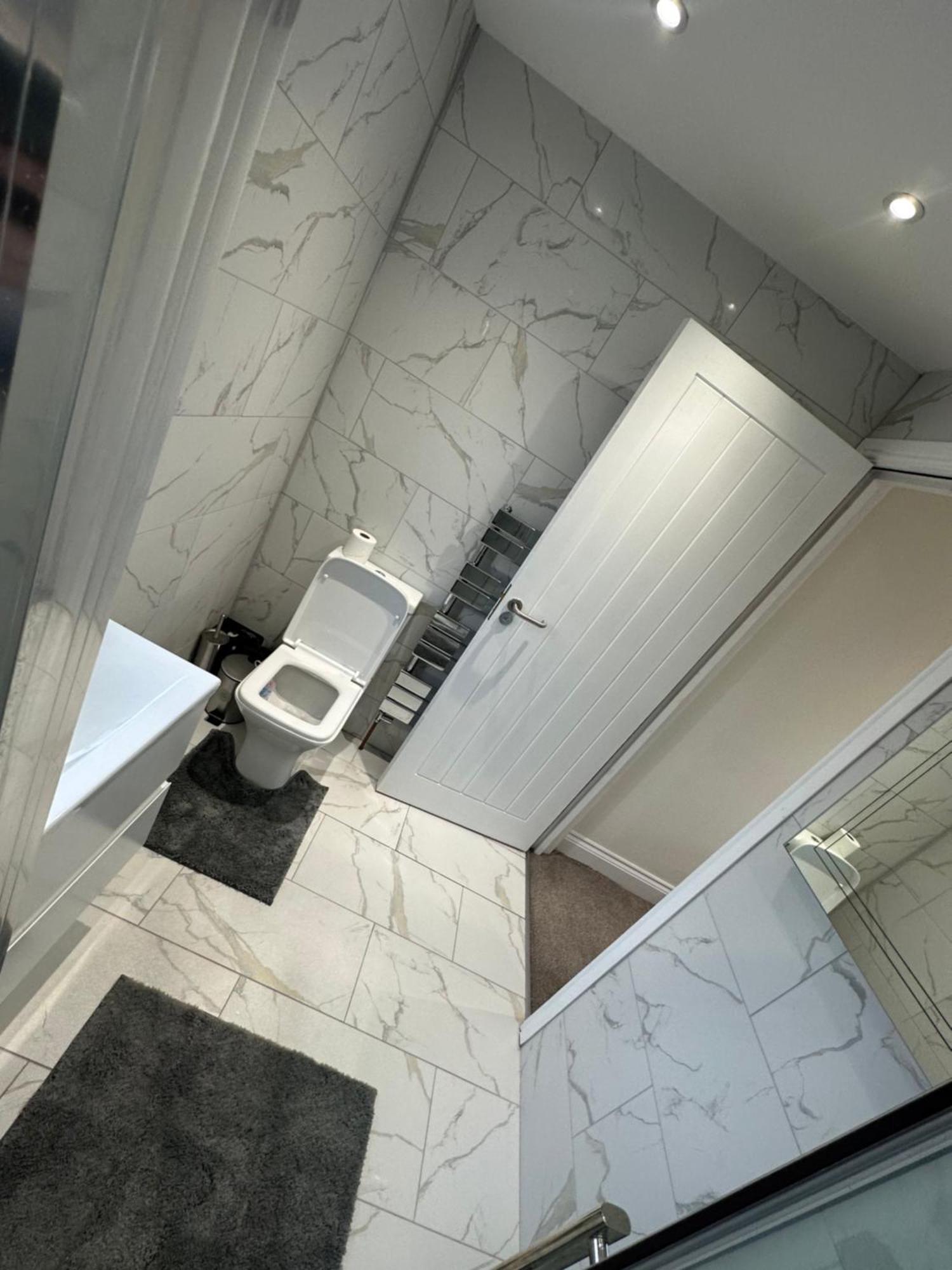 5 Bedroom House In オーピントン エクステリア 写真